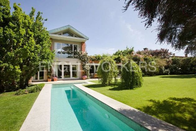 Foto 2 de Xalet en venda a Santa María de Getxo de 4 habitacions amb terrassa i piscina
