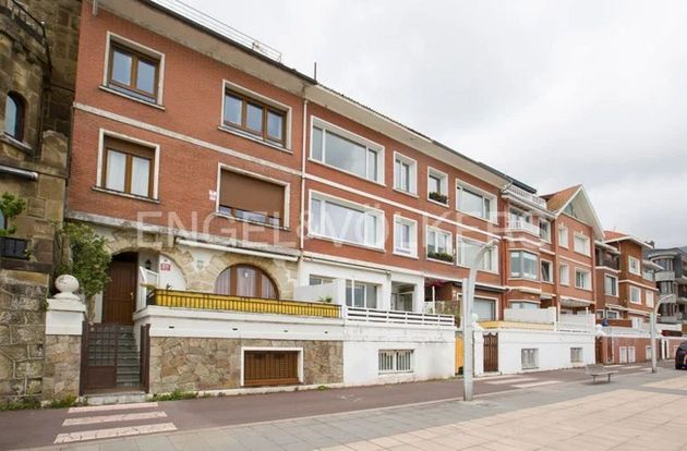 Foto 1 de Dúplex en venda a Las Arenas Centro de 5 habitacions amb terrassa i garatge