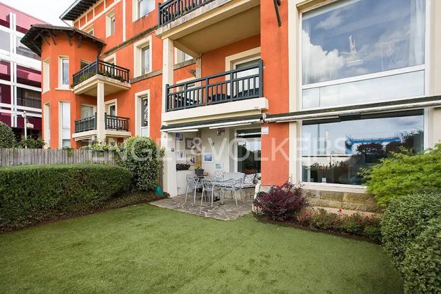 Foto 2 de Alquiler de piso en Las Arenas Centro de 1 habitación con terraza y garaje