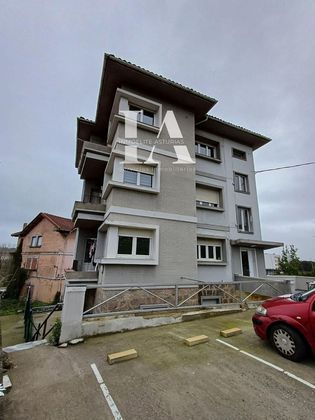 Foto 2 de Edificio en venta en Llaranes de 373 m²