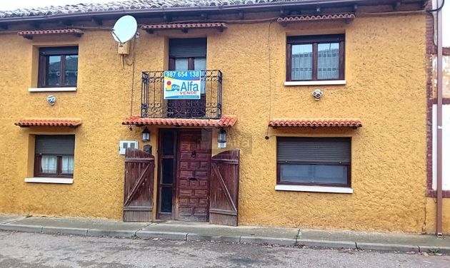 Foto 1 de Venta de casa adosada en calle Carré Monte de 4 habitaciones con balcón y calefacción