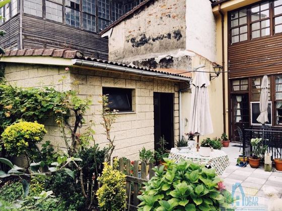 Foto 1 de Casa adossada en venda a Centro - Avilés de 7 habitacions amb terrassa i balcó