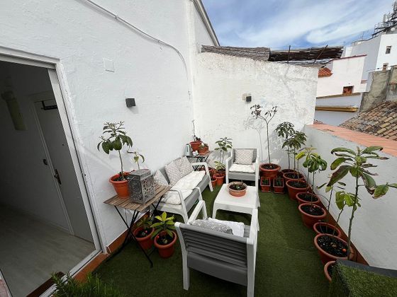Foto 2 de Àtic en venda a San Bartolomé - Judería de 2 habitacions amb terrassa i aire acondicionat