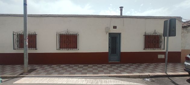 Foto 1 de Chalet en venta en avenida Don Manuel Ardoy de 4 habitaciones con terraza y balcón