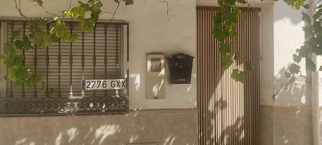 Foto 1 de Casa en venda a calle Saenz de Quejana de 4 habitacions amb balcó i aire acondicionat