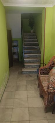 Foto 2 de Casa en venda a calle Saenz de Quejana de 4 habitacions amb balcó i aire acondicionat