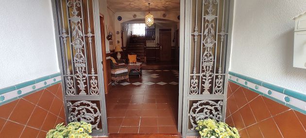 Foto 2 de Casa en venda a calle Joaquin Paya de 7 habitacions amb terrassa i garatge
