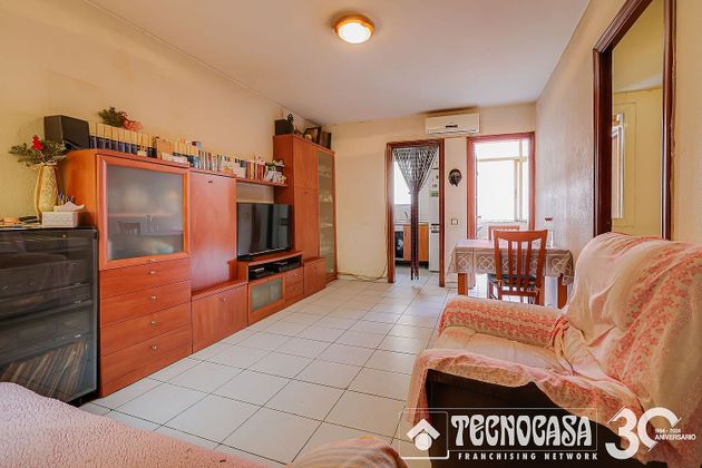 Foto 1 de Piso en venta en Sants-Badal de 3 habitaciones con terraza