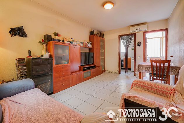 Foto 2 de Piso en venta en Sants-Badal de 3 habitaciones con terraza
