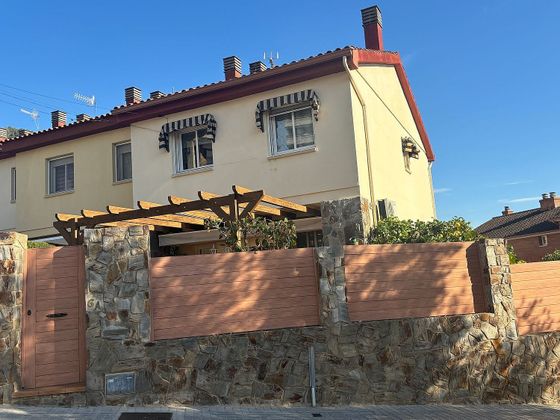 Foto 1 de Casa adossada en venda a Palma de Cervelló, La de 4 habitacions amb terrassa i garatge