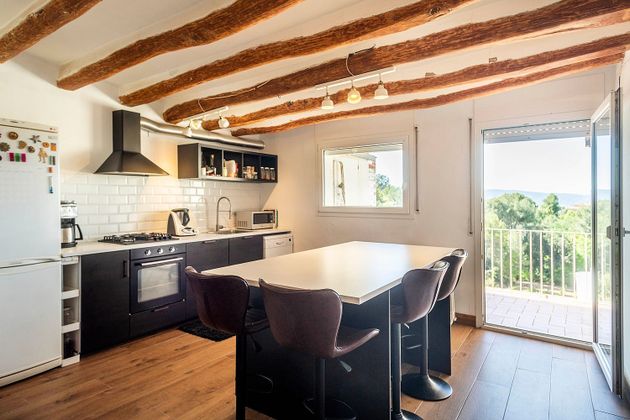Foto 2 de Casa rural en venda a Sant Llorenç d´Hortons de 4 habitacions amb terrassa i garatge