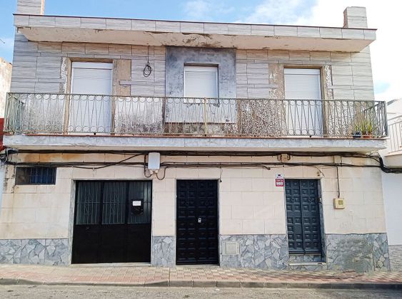 Foto 1 de Casa adosada en venta en Arenal - La Pólvora de 6 habitaciones con terraza y balcón