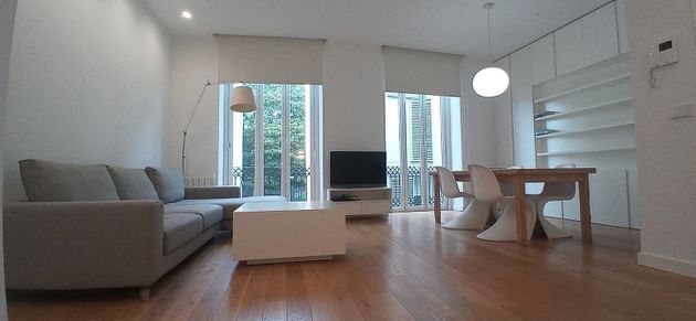 Foto 1 de Alquiler de piso en Sant Francesc de 2 habitaciones con muebles y balcón