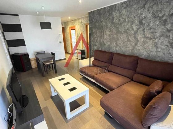 Foto 2 de Pis en venda a calle Portugal de 3 habitacions amb terrassa i calefacció