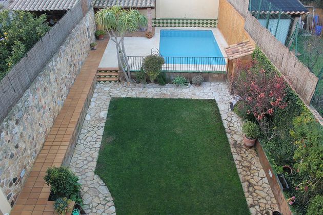 Foto 1 de Casa adossada en venda a Vila de Palafrugell - Llofriu - Barceloneta de 5 habitacions amb terrassa i piscina
