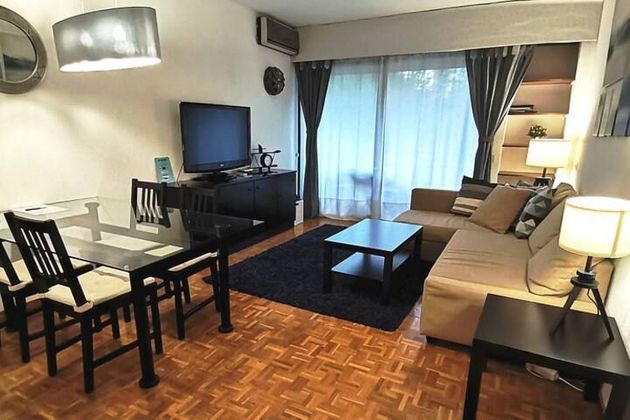 Foto 2 de Alquiler de piso en Bernabéu - Hispanoamérica de 1 habitación con terraza y muebles