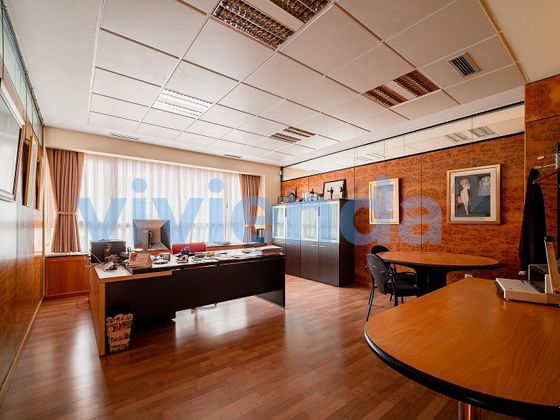 Foto 1 de Venta de oficina en Castillejos de 248 m²