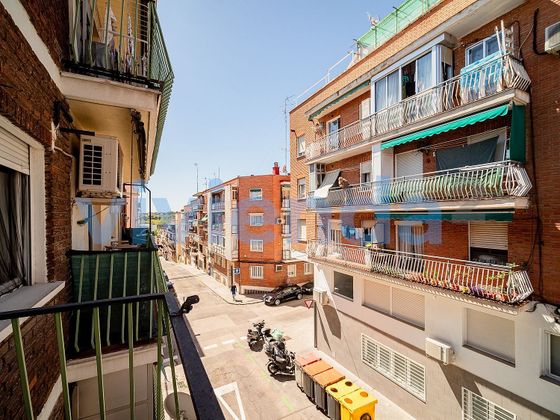 Foto 2 de Venta de piso en Puerta del Ángel de 2 habitaciones con terraza y balcón