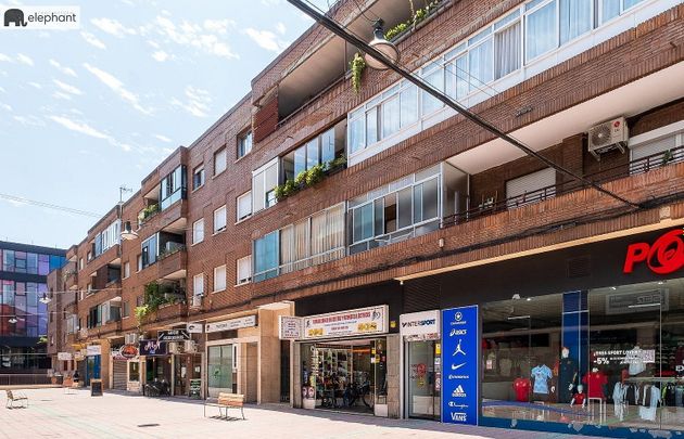 Foto 2 de Pis en venda a Centro - Alcobendas de 3 habitacions amb terrassa i balcó
