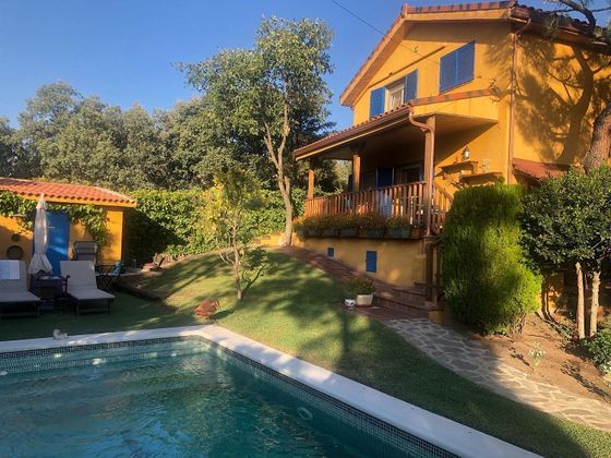 Foto 2 de Casa en venda a Cerceda de 4 habitacions amb terrassa i piscina