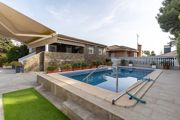 Foto 1 de Alquiler de casa en Sierra Perenchiza - Cumbres de Calicanto - Santo Domingo de 1 habitación con terraza y piscina