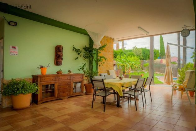 Foto 2 de Alquiler de chalet en Sierra Perenchiza - Cumbres de Calicanto - Santo Domingo de 1 habitación con terraza y piscina