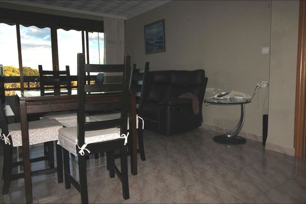 Foto 1 de Piso en venta en Ayuntamiento - El Salvador de 3 habitaciones con balcón y aire acondicionado