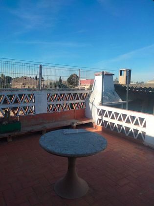 Foto 1 de Xalet en venda a Moncada de 3 habitacions amb terrassa i balcó