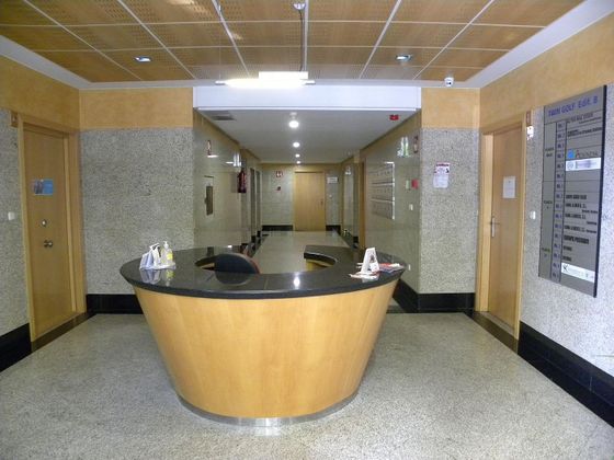 Foto 1 de Oficina en venda a El Pinar - Punta Galea amb ascensor