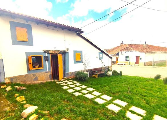Foto 1 de Casa en venda a Cerezo de Arriba de 2 habitacions amb jardí i calefacció