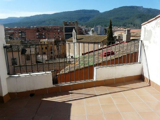 Foto 2 de Casa en venda a calle Pau Casals de 3 habitacions amb terrassa i balcó