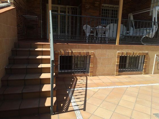 Foto 1 de Casa adosada en venta en Valdepelayo - Montepinos - Arroyo Culebro de 5 habitaciones con terraza y piscina