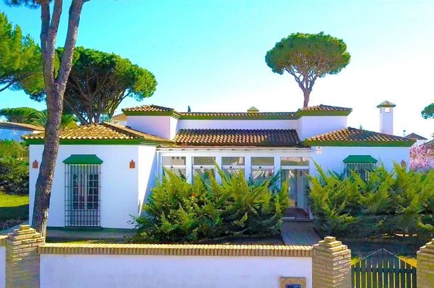 Foto 2 de Xalet en venda a Aljaraque de 4 habitacions amb terrassa i garatge