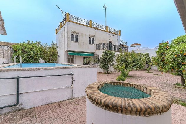 Foto 1 de Xalet en venda a calle Virgen de Los Reyes de 4 habitacions amb terrassa i piscina