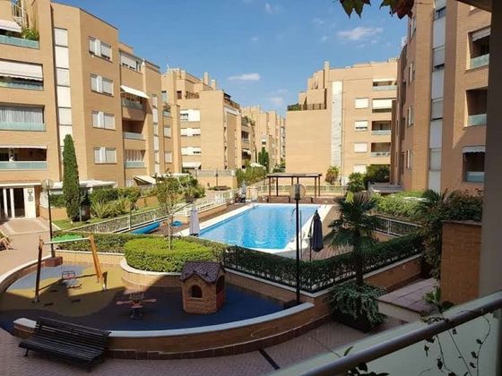 Foto 1 de Àtic en venda a Arroyo de la Vega de 2 habitacions amb terrassa i piscina