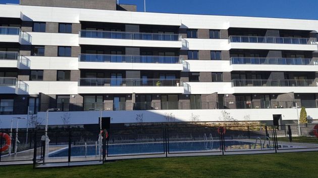 Foto 1 de Piso en venta en Centro - Alcobendas de 2 habitaciones con terraza y piscina