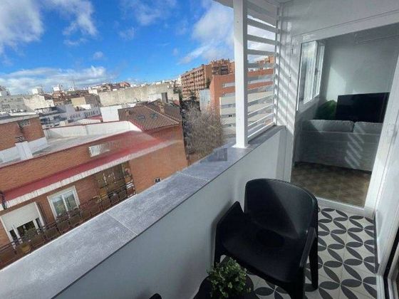 Foto 1 de Piso en alquiler en Fuente del Berro de 2 habitaciones con terraza y aire acondicionado