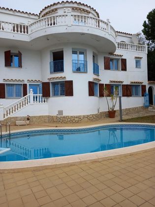 Foto 1 de Xalet en venda a Alcossebre de 6 habitacions amb terrassa i piscina
