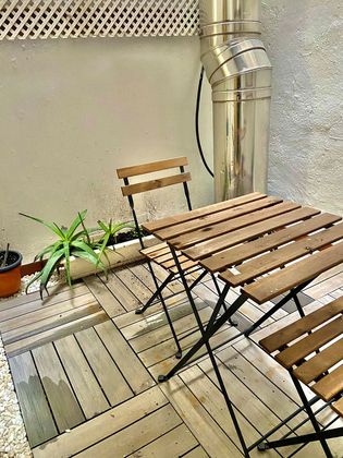 Foto 1 de Pis en lloguer a calle De Tetuán de 1 habitació amb terrassa i mobles
