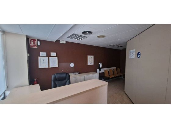 Foto 2 de Oficina en venda a Berga de 163 m²