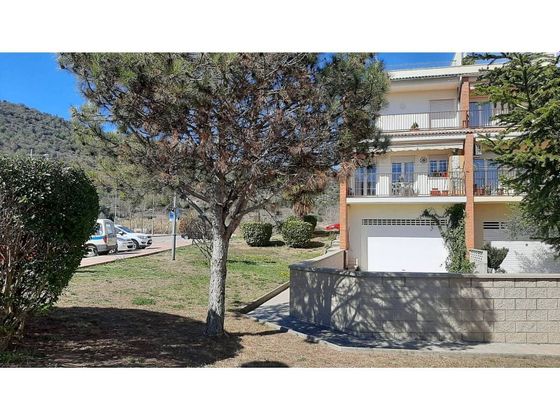 Foto 1 de Casa en venda a Puig-Reig de 4 habitacions amb terrassa i piscina