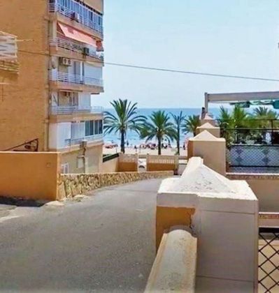 Foto 2 de Pis en venda a Playa Mucha Vista de 3 habitacions amb terrassa i jardí
