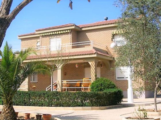 Foto 2 de Xalet en venda a Villafranqueza de 5 habitacions amb terrassa i piscina