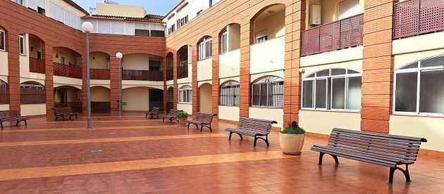 Foto 2 de Piso en venta en Algaba (La) de 3 habitaciones con terraza y garaje