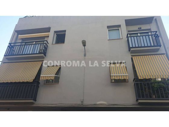 Foto 1 de Venta de piso en Mont Ferrant - Sant Joan de 3 habitaciones con balcón y calefacción