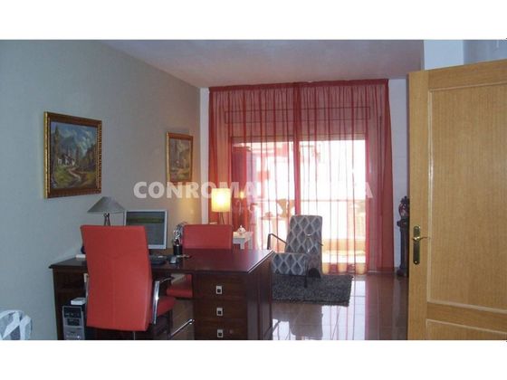 Foto 1 de Piso en venta en Mas Baell - Can Carbó - El Molí de 4 habitaciones con garaje y jardín