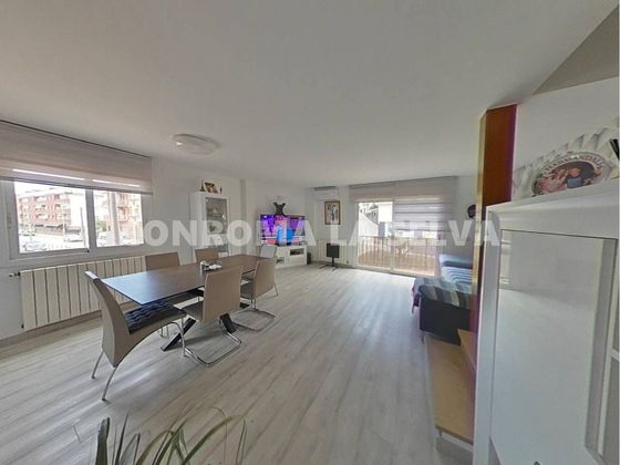 Foto 2 de Casa en venda a Tordera de 4 habitacions amb garatge i balcó
