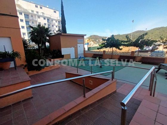 Foto 2 de Venta de piso en Malgrat de Mar de 3 habitaciones con terraza y piscina