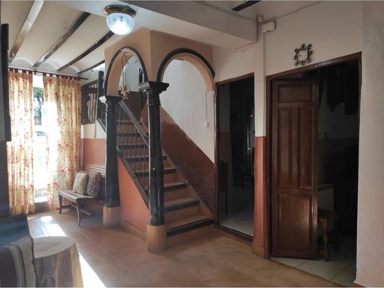 Foto 2 de Casa en venda a avenida Y Paseo Virgen de Consolacion de 9 habitacions amb jardí i balcó