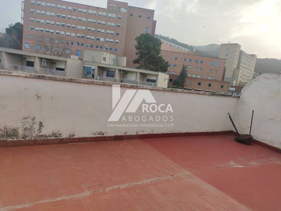 Foto 1 de Ático en venta en Hospital de 3 habitaciones con terraza y garaje